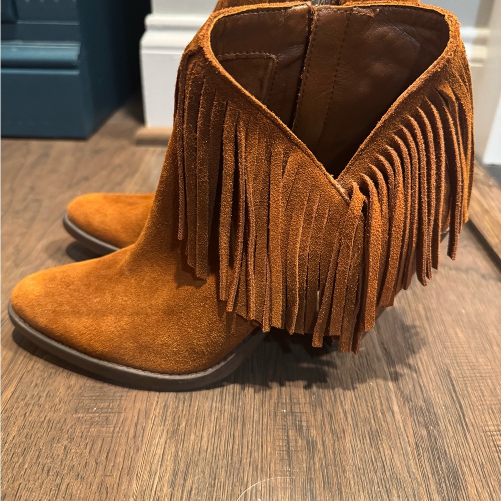 Jessica Simpson Rust Fringe Boots - Picture 4 of 7